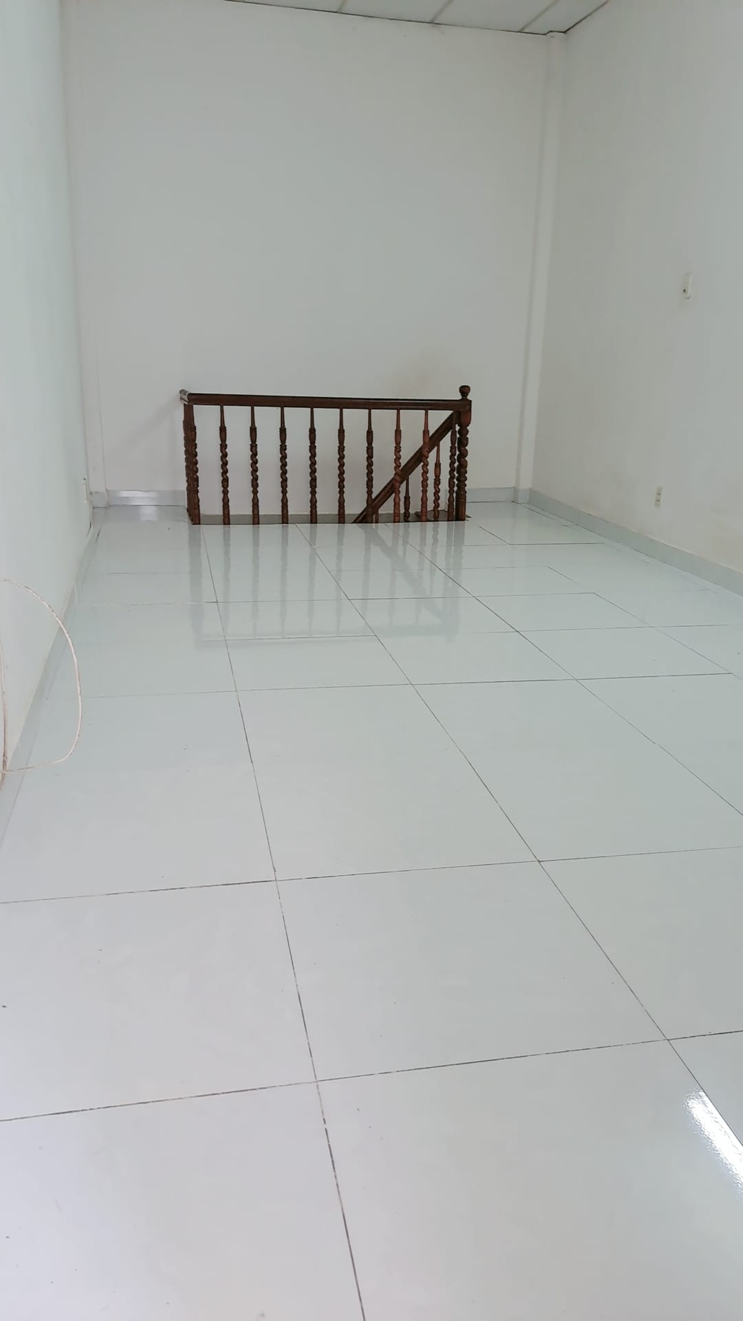 Bán nhà 1 sẹc Hoàng Văn Thụ 28m2 – Giá 3,88 Tỷ