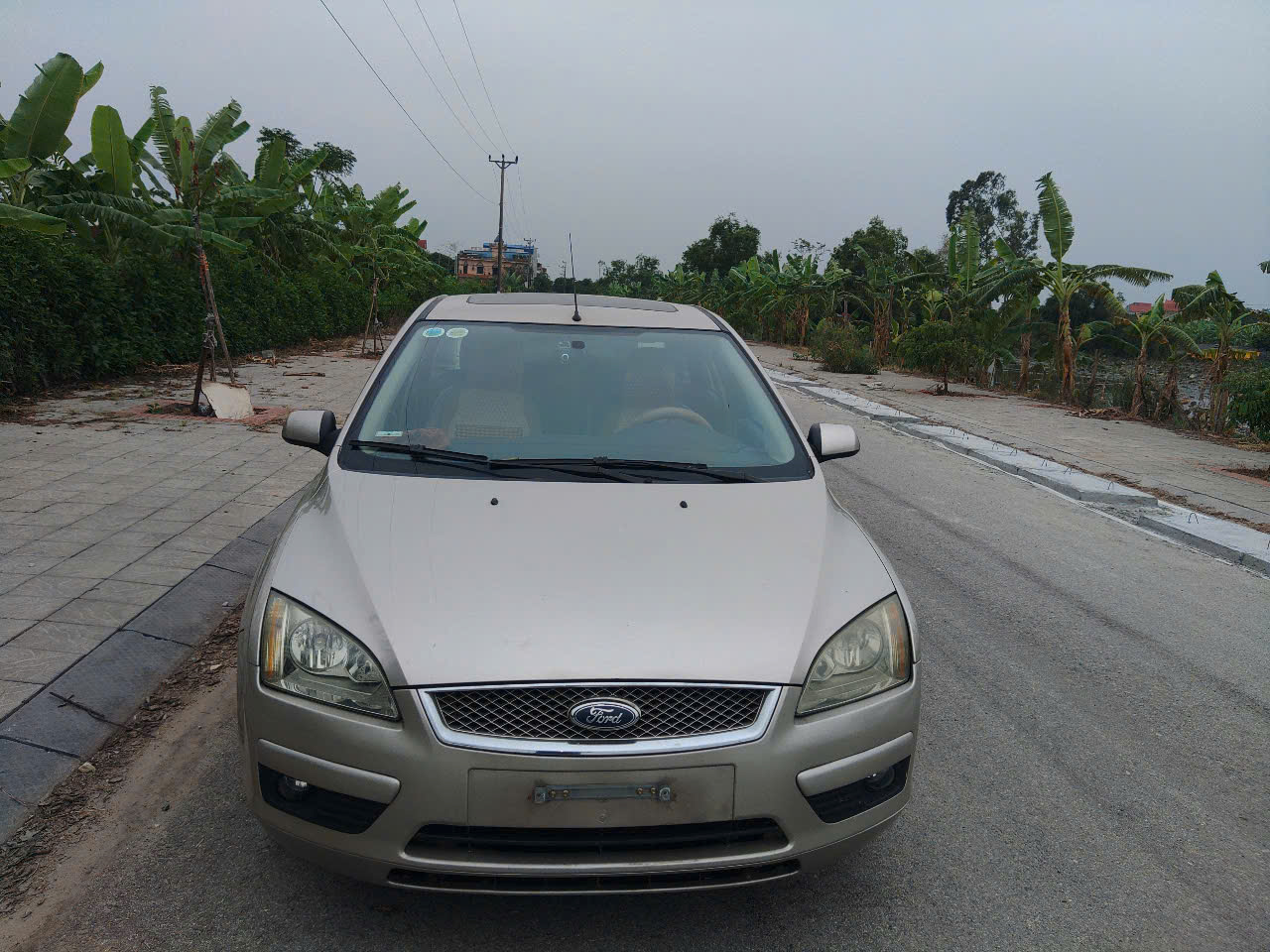 Ford Focus 2005 2.0 At - 2300000 km- 145 triệu