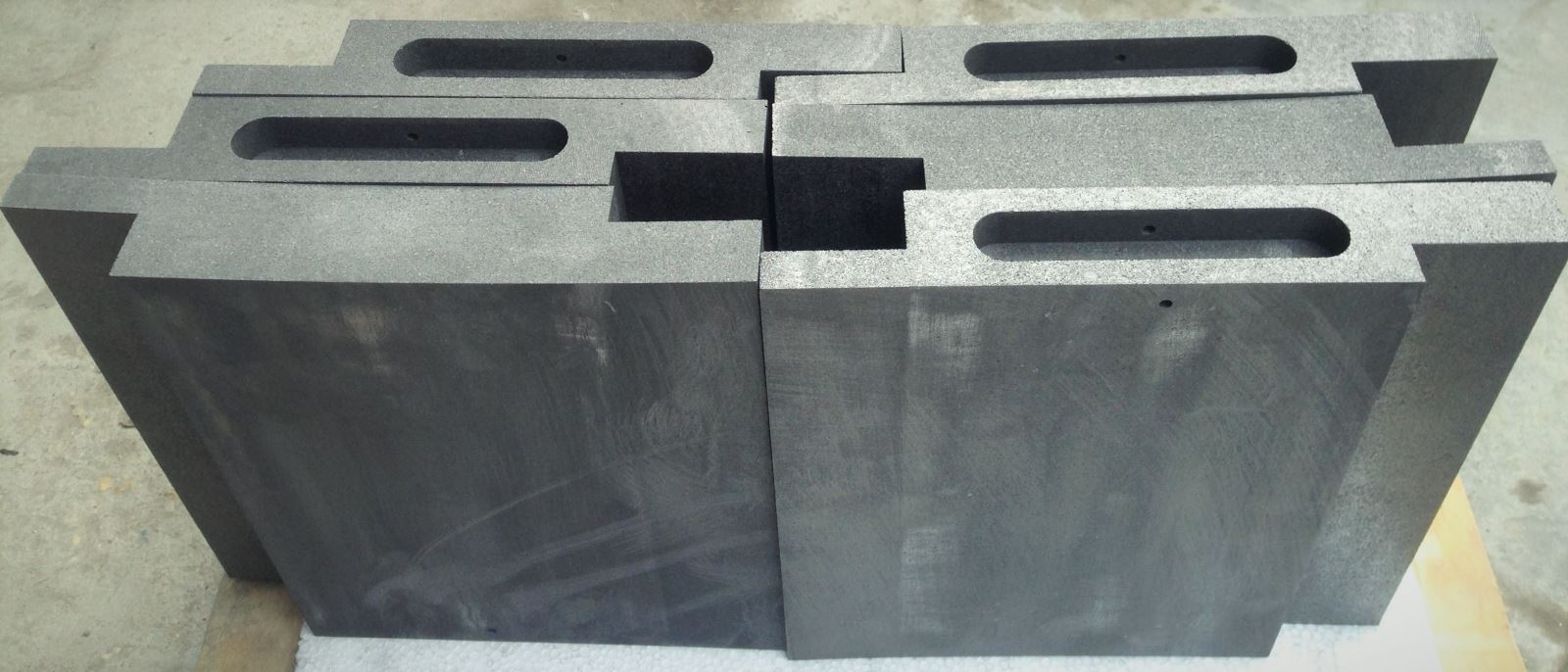 Tấm Graphite Siêu Bền - Chịu Nhiệt Lên Đến 3000°C